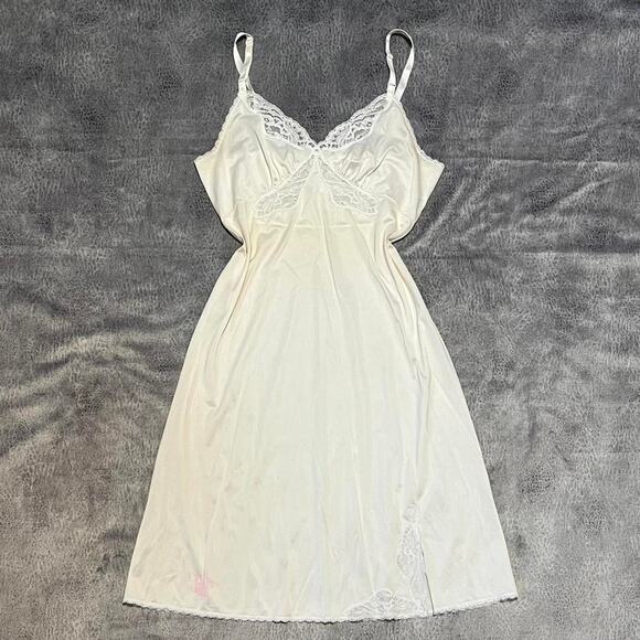 Other Dresses & Skirts - Vintage shadowline midi slip dress